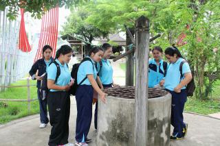 61. [30/08/60] นักศึกษาโปรแกรมวิชาการประถมศึกษา ชั้นปีที่ 4 รหัส 57 ศึกษาดูงานแหล่งเรียนรู้ทางวัฒนธรรม จังหวัดพิษณุโลก